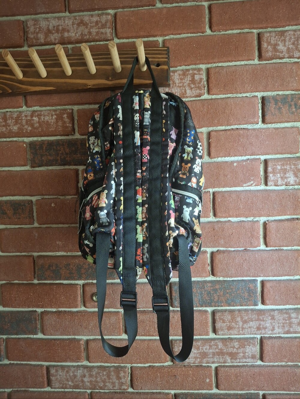 DISNEY  BACKPACK - Picture 2 of 5